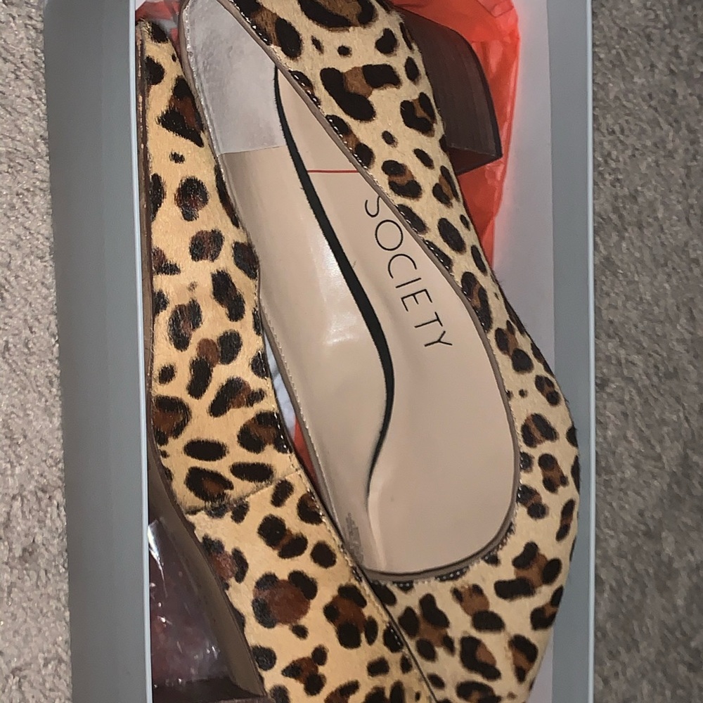 Sole Society Women’s Leopard print block heels